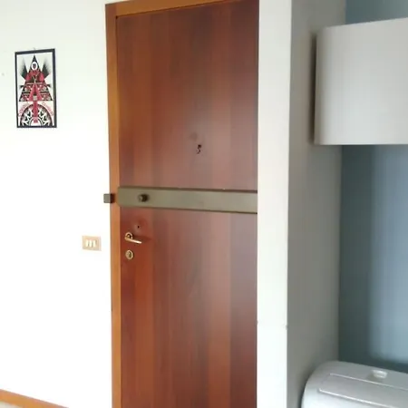 Apartment Comodo Al Campus Licei E Faber Box.