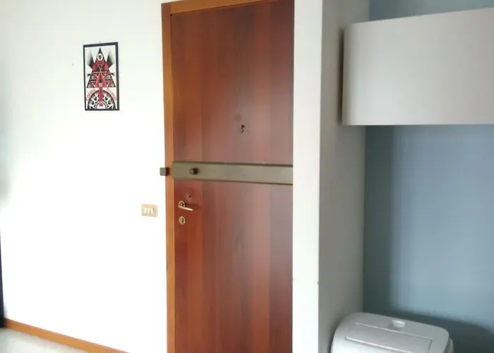 Apartament Comodo Al Campus Licei E Faber Box.