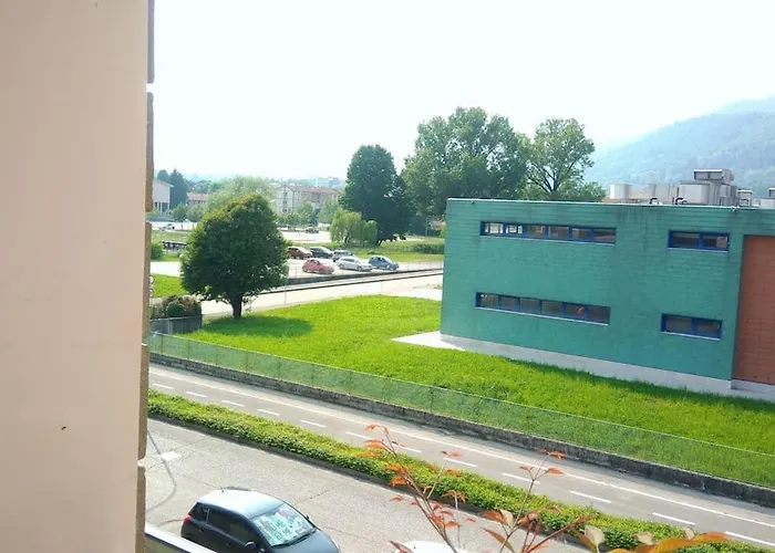 Apartament Comodo Al Campus Licei E Faber Box. Schio